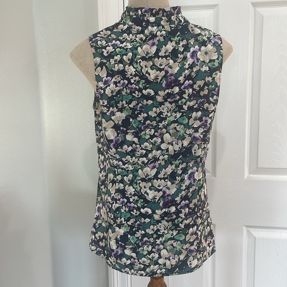 And Taylor loft top floral violets ruffle sleeveless button-down blouse navy - Picture 5 of 9